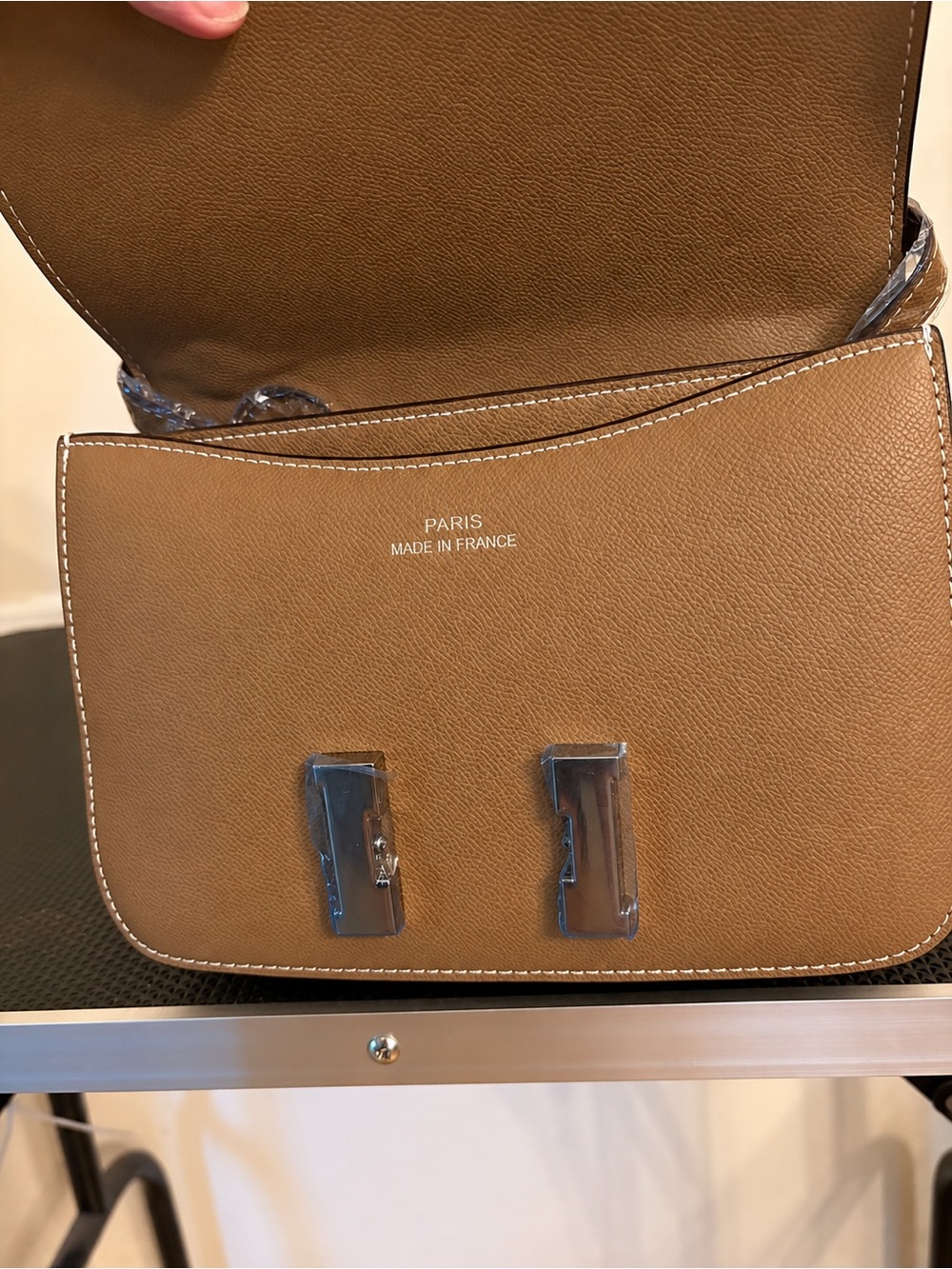 Silver Hardware Real Leather Shoulder/Crossbody bag with and H Closure - Picture 8 of 12